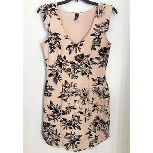Windsor’s Short & Sexy Floral Cocktail Dress